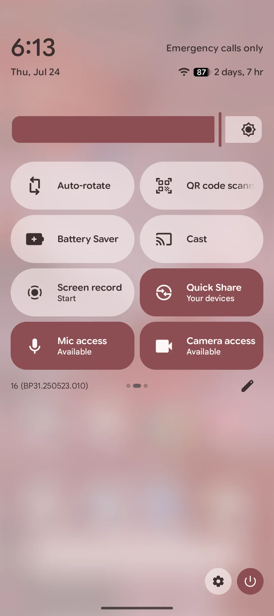 Pixel 手机上的 Cast 入口