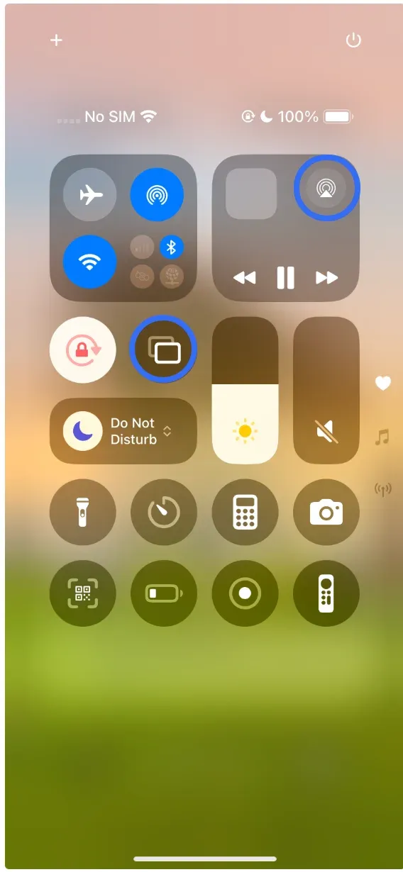 iPhone 上的 AirPlay 与屏幕镜像图标